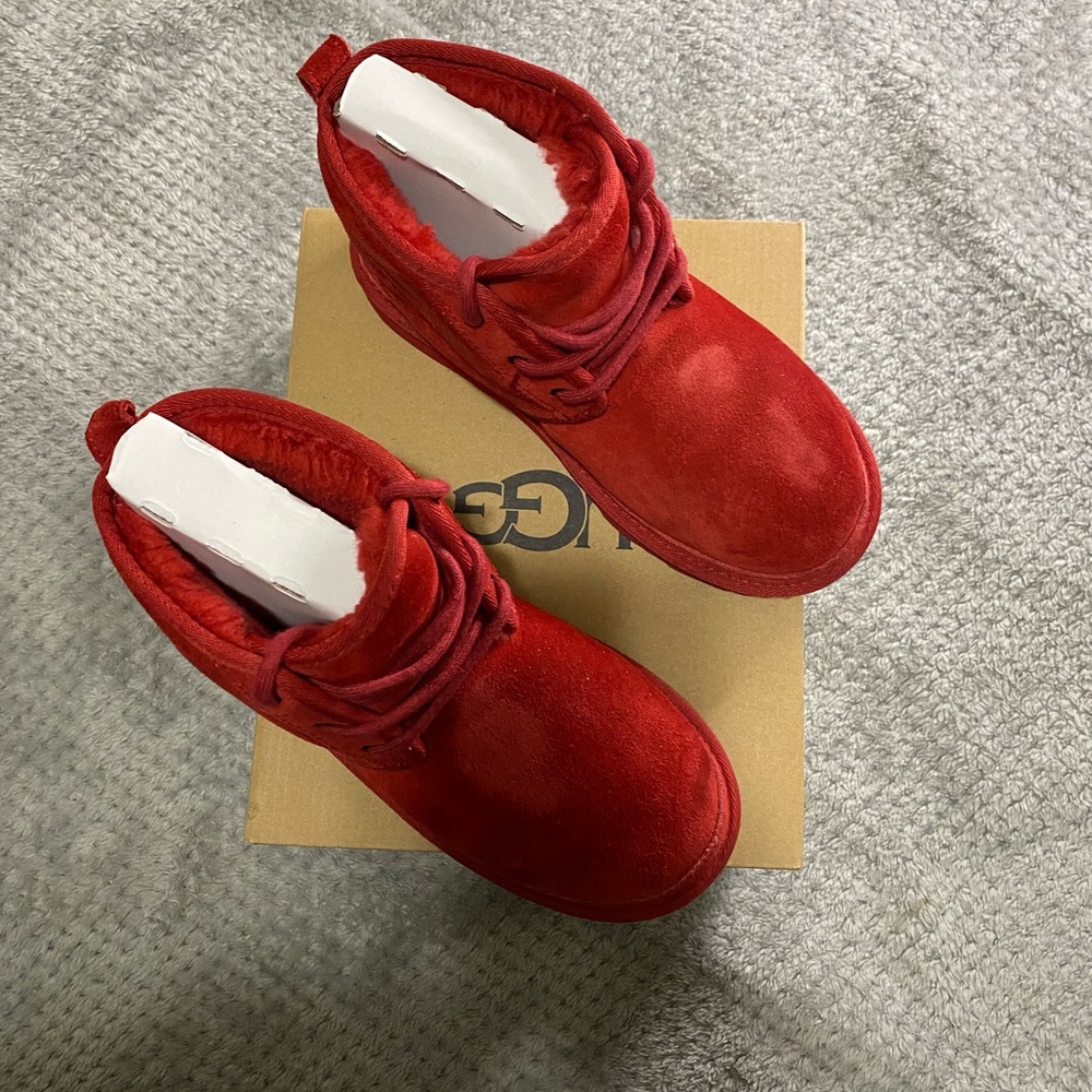 UGG BOOTS